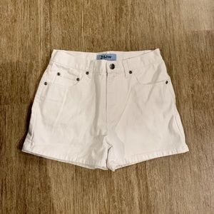 Women’s Size 5 White Jeans Shorts